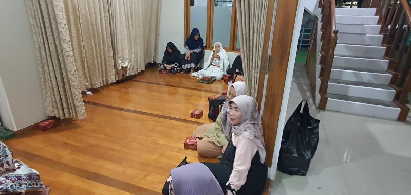 Jamaah Ibu-Ibu Kajian Ust. Hari Gunawan